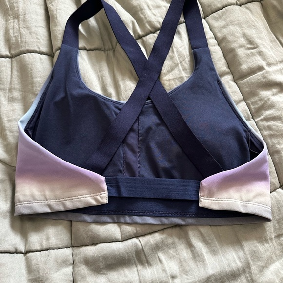 ALO Yoga Sports Bra Vapor Gradient Dusk Take Charge size medium - Picture 2 of 3